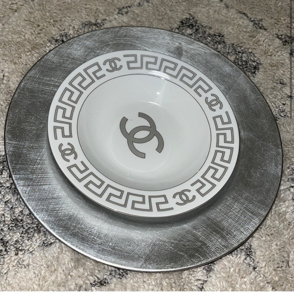 Bundle of 4 plates